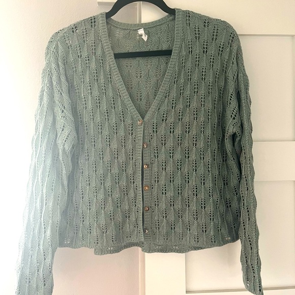 Women’s S/M Wishlist Sage Green Cardigan Sweater - Picture 1 of 5